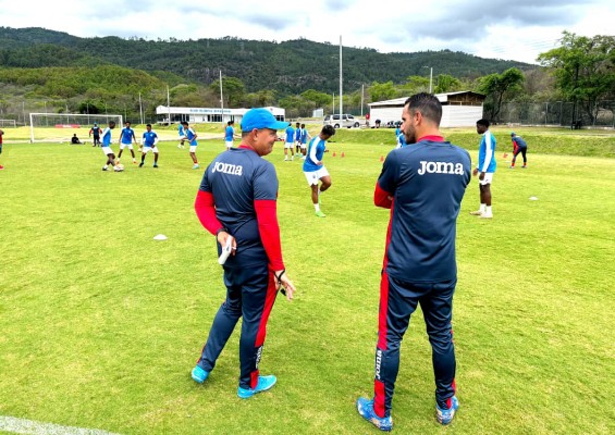 Lee más sobre el artículo Selección cubana de fútbol arriba a San Cristóbal y Nieves