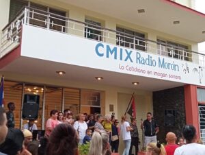Lee más sobre el artículo Comenzaron en Morón las celebraciones por los 75 años de su radio