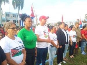 Lee más sobre el artículo Alzan su voz los avileños a favor de la paz en Palestina