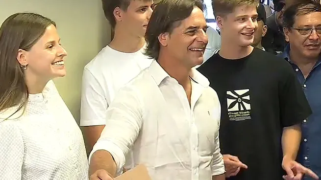 En este momento estás viendo Gobierno iniciará transición con presidente electo en Uruguay