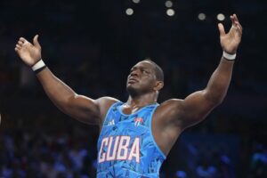 Lee más sobre el artículo Mijaín and Guzmán chosen as best athletes of 2024