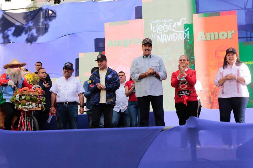En este momento estás viendo Presidente ratifica compromiso por el bienestar y futuro de Venezuela (+Fotos)