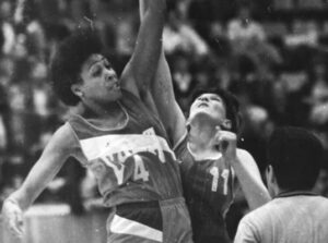 Lee más sobre el artículo Cubana Leonor Borrell al salón de la fama de la Fiba