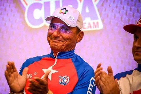 Lee más sobre el artículo Un cubano exaltado a Salón de la Fama en clase Snipe