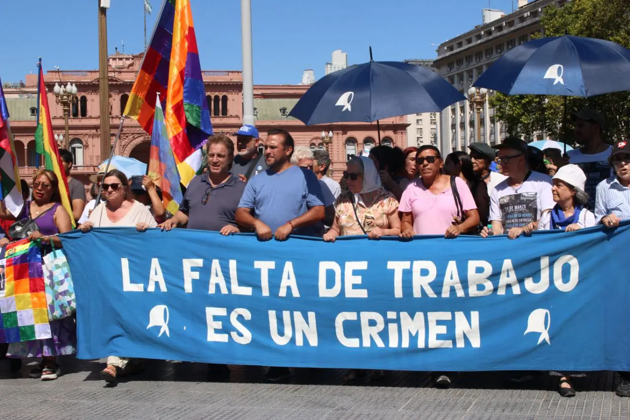 Lee más sobre el artículo Mothers of Plaza de Mayo march in Argentina