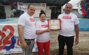 Lee más sobre el artículo Reconocen a trabajadores avileños de la industria alimentaria