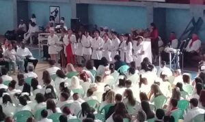 Lee más sobre el artículo Recién graduados de especialidades médicas amplían atención a la población avileña