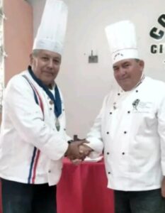 Lee más sobre el artículo Otorgan medalla Máximo Mérito a chef moronense