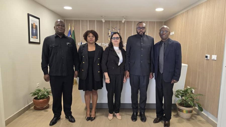 Lee más sobre el artículo Embajada de Cuba en Etiopía rindió tributo a Sam Nujoma