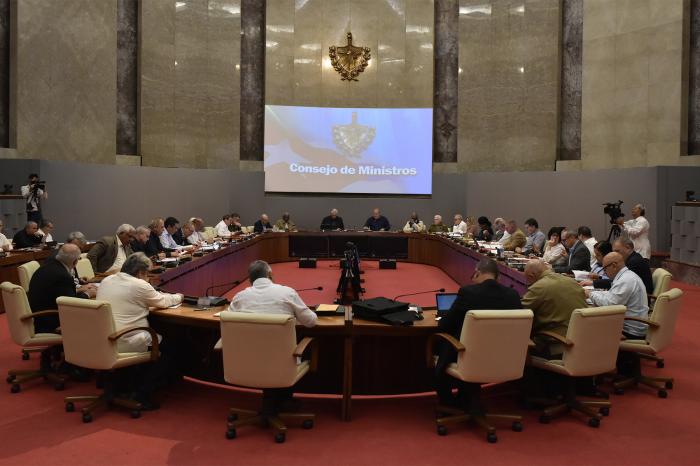 Lee más sobre el artículo Aprobado el Programa de Gobierno para corregir distorsiones y reimpulsar la economía en 2025