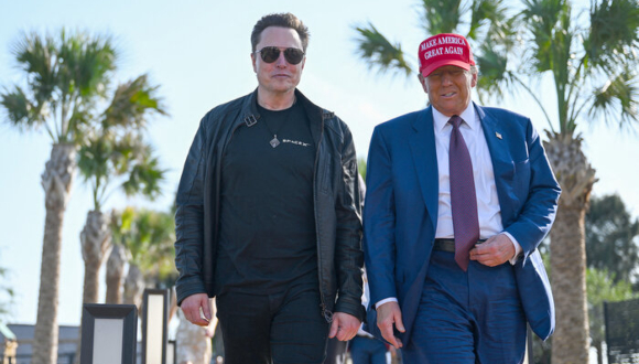 Lee más sobre el artículo Elon Musk indemnizará a Trump con 10 millones de dólares por la suspensión de su cuenta en Twitter