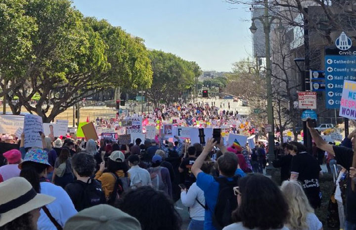 Lee más sobre el artículo Desde Los Ángeles, marcha en contra del bloqueo a Cuba