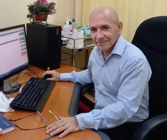 Lee más sobre el artículo Recibe el doctor Reinel Rodríguez el Gran Premio de investigación del hospital de Ciego de Ávila