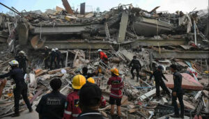 Lee más sobre el artículo Myanmar sufre fuertes réplicas tras potente sismo ocurrido el pasado viernes