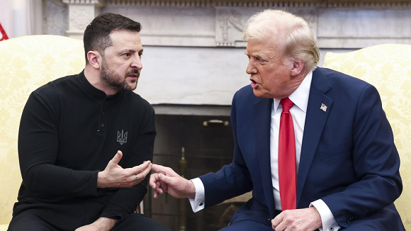 Lee más sobre el artículo Trump ordenó paralizar toda la ayuda militar de Estados Unidos a Ucrania