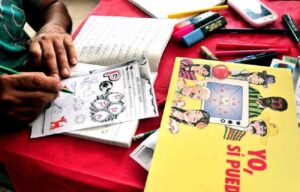 Lee más sobre el artículo Honduras alfabetiza a casi 417 mil iletrados con asesoría cubana