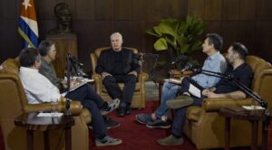 Lee más sobre el artículo Díaz-Canel: El pueblo cubano todos los días está dando lecciones de ejemplaridad y heroísmo (+ Fotos y Video)