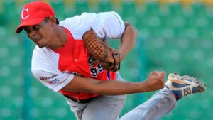 Lee más sobre el artículo Vegueros evitan la barrida de Tigres