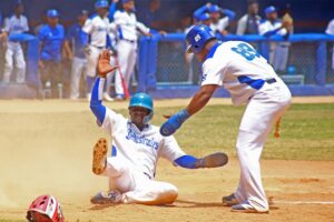 Lee más sobre el artículo Industriales clasifica a postemporada de serie beisbolera cubana