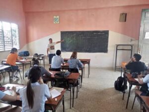 Lee más sobre el artículo Intensifican preparación de estudiantes para las pruebas de ingreso