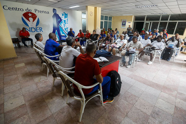 Lee más sobre el artículo Diez peleas en inicio del Girón de Boxeo