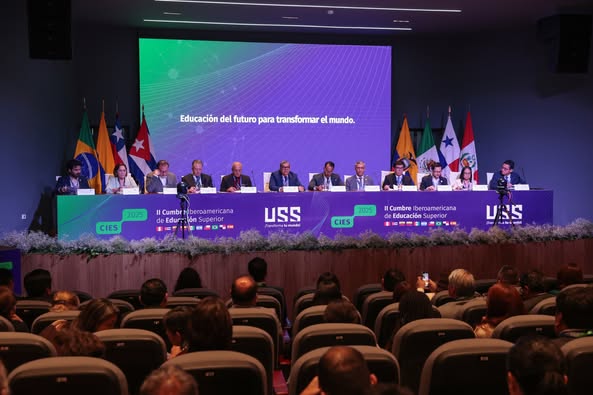 En este momento estás viendo Participan avileños en Segunda Cumbre Iberoamericana de Educación Superior