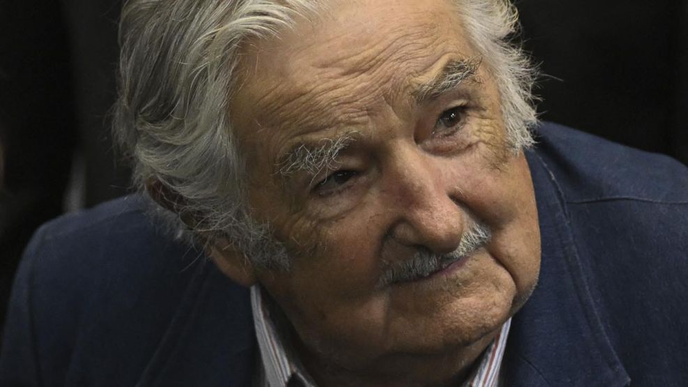 En este momento estás viendo Declara el presidente de la República Duelo Oficial
