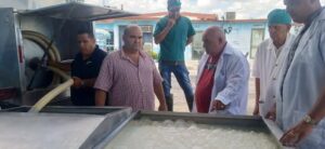 Chequean la situación productiva del Combinado Lácteo de Morón