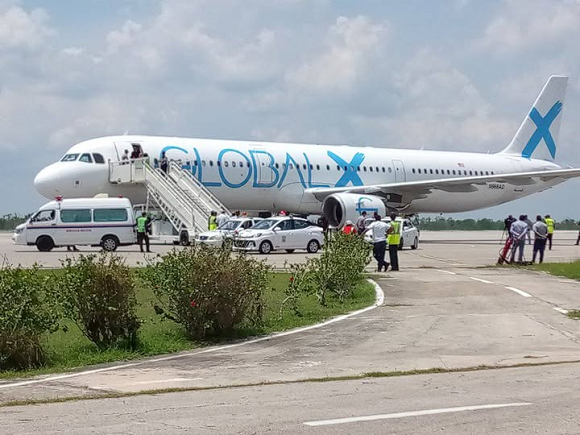Devuelven a Cuba 130 migrantes irregulares por vía aérea desde Estados Unidos