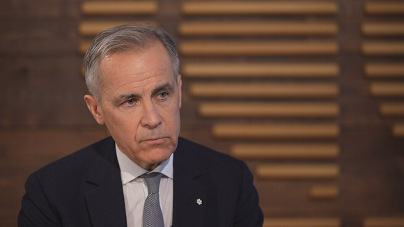 En este momento estás viendo Primer ministro de Canadá reitera a Donald Trump que su país no está en venta
