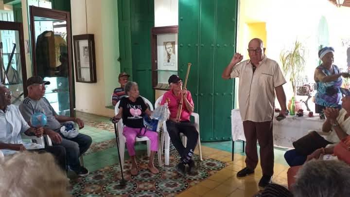 En este momento estás viendo Califican en Ciego de Ávila de excelencia a la Universidad del Adulto Mayor