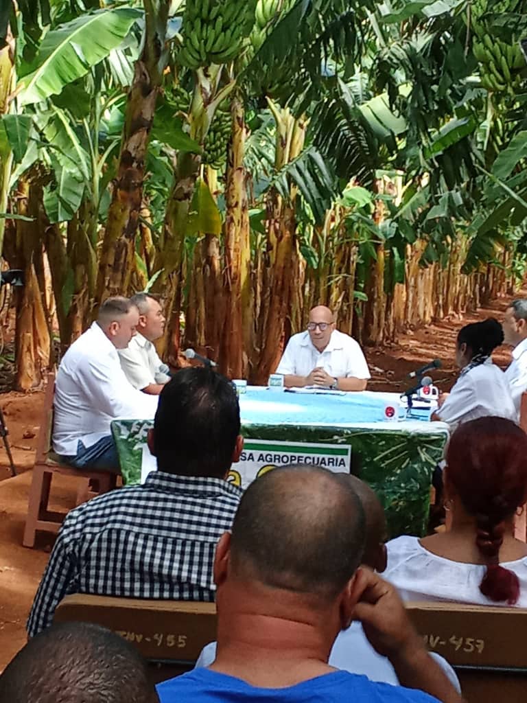 En este momento estás viendo Desde «La Cuba»:  Mesa Redonda Informativa de la Televisión Cubana