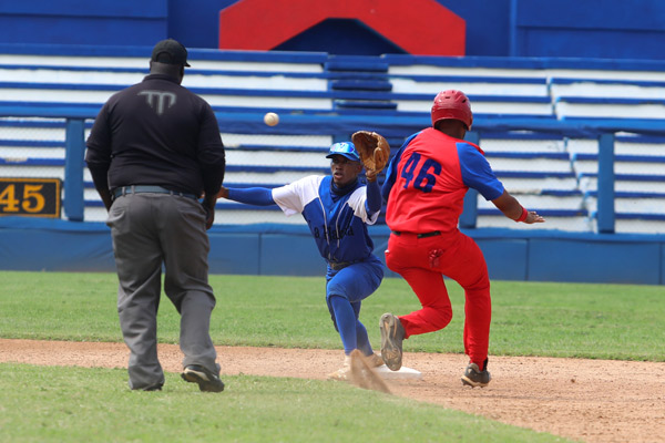 En este momento estás viendo Candente grupo B en Campeonato Nacional Sub-23 de Beisbol