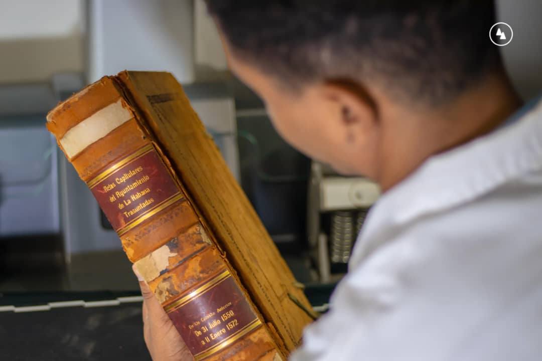 En este momento estás viendo Comienzan jornadas de homenaje a archivos y archiveros cubanos