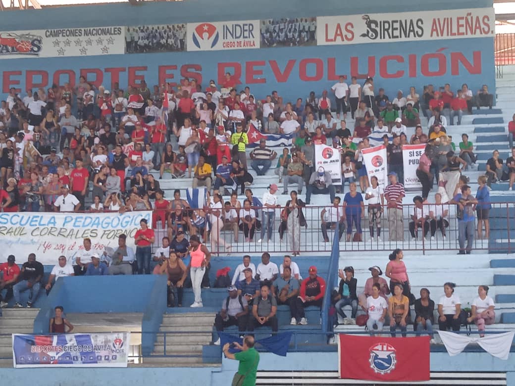 En este momento estás viendo Reconocen al pueblo avileño en la Plenaria del 26 de julio