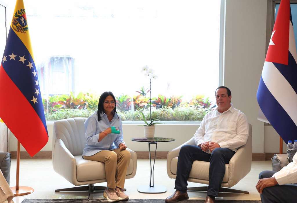 Lee más sobre el artículo Venezuela y Cuba revisaron agenda de cooperación de materia de salud