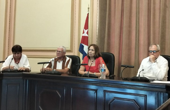 En este momento estás viendo Evaluará Parlamento cubano programa para reanimar la economía