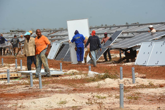 En este momento estás viendo Avanza construcción de parque solar en La Cuba, Ciego de Ávila