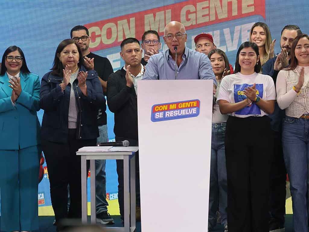 En este momento estás viendo Venezuela’s Pro-Government Alliance Launches Final Electoral Campaign Push