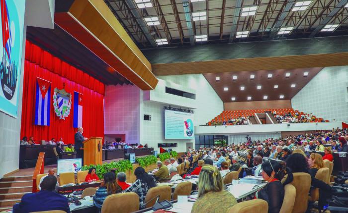 En este momento estás viendo Evaluará hoy parlamento cubano marcha del programa energético