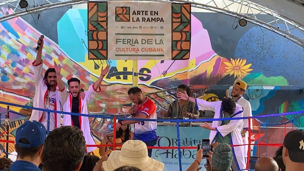 En este momento estás viendo El repentismo avileño brilló en la Feria de la Cultura Cubana Arte en la Rampa 2025