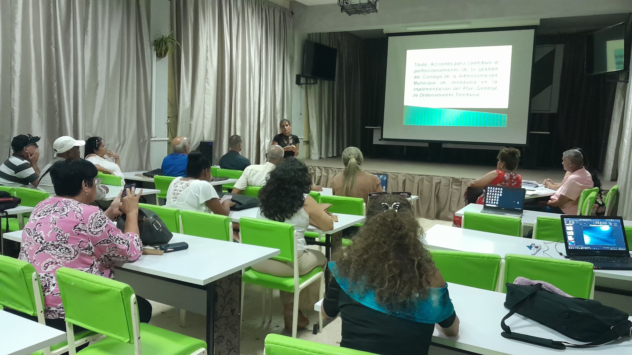 En este momento estás viendo Efectúan Fórum de Ciencia y Técnica en el Instituto de Ordenamiento Territorial y Urbanismo de Ciego de Ávila