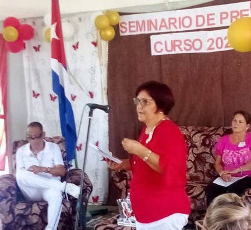 Lee más sobre el artículo Municipal Seminar Prepares for Upcoming School Year