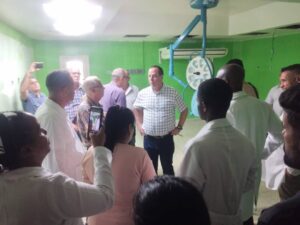 Lee más sobre el artículo «Calidad ante todo» enfatiza Ministro cubano de Salud Pública en Ciego de Ávila (+Fotos) (+Audio)