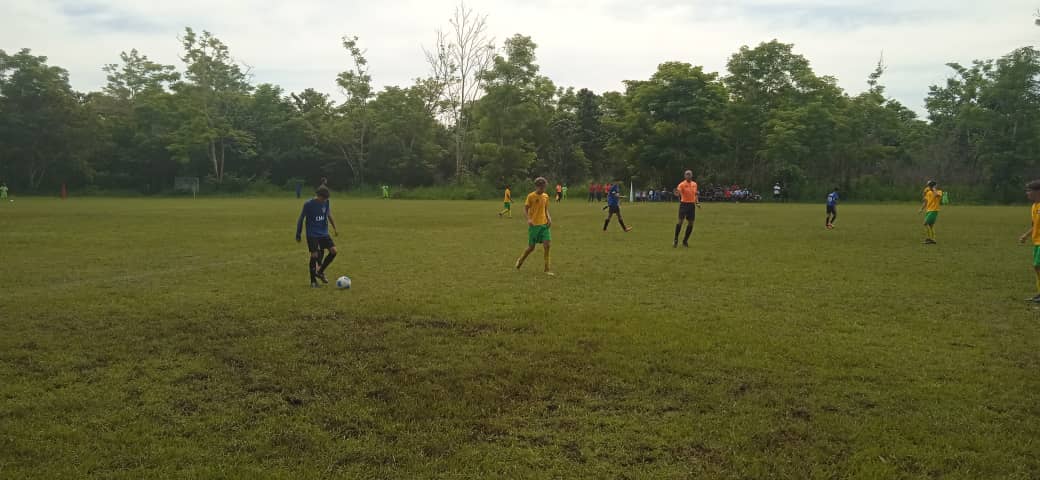 En este momento estás viendo Plata para Ciego de Ávila en el fútbol escolar