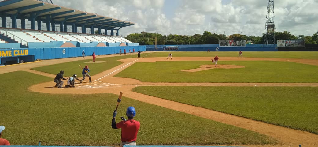 En este momento estás viendo Lideran equipos Nacionales Copa de Béisbol Eddy Martín Sánchez