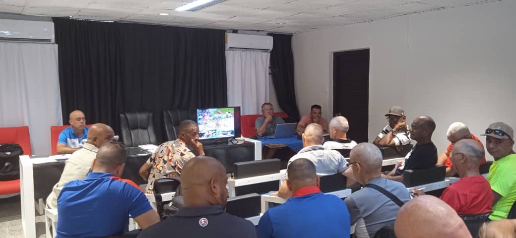 En este momento estás viendo Seminar for managers of the 64th National Baseball Series teams sessions in Ciego de Ávila