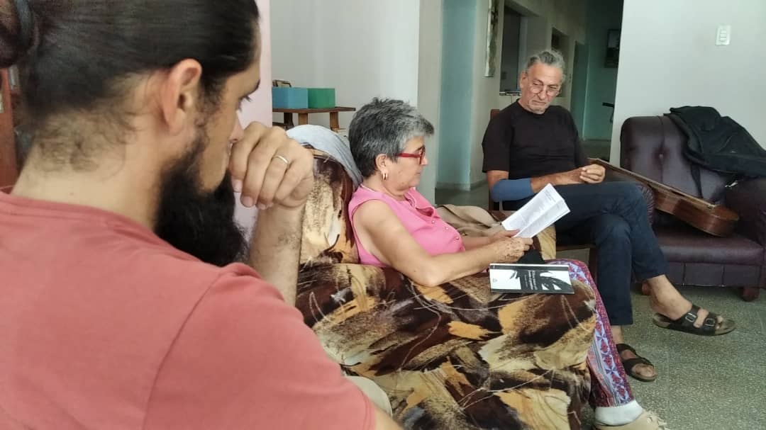 En este momento estás viendo Tertulia literaria con Masiel Mateos Trujillo