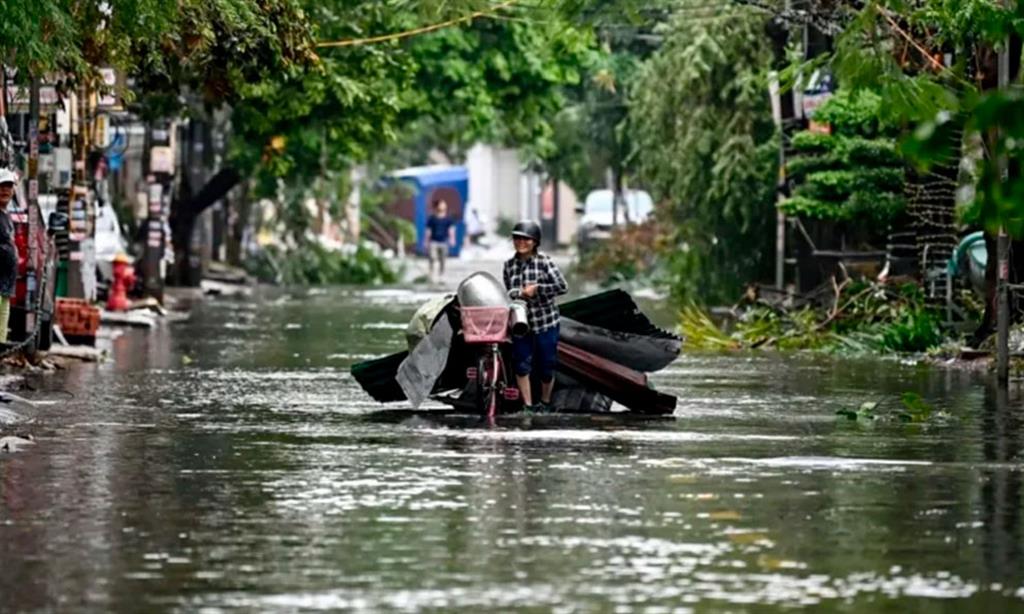 En este momento estás viendo Lamenta Cuba daños por azote de tifón Kajiki en Vietnam