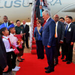 Llegó Presidente cubano a Laos
